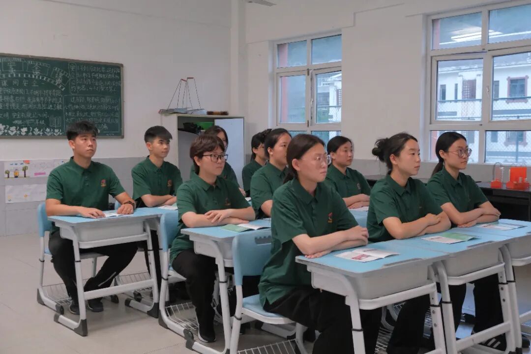 全面落实新修订的《中华人民共和国华彩