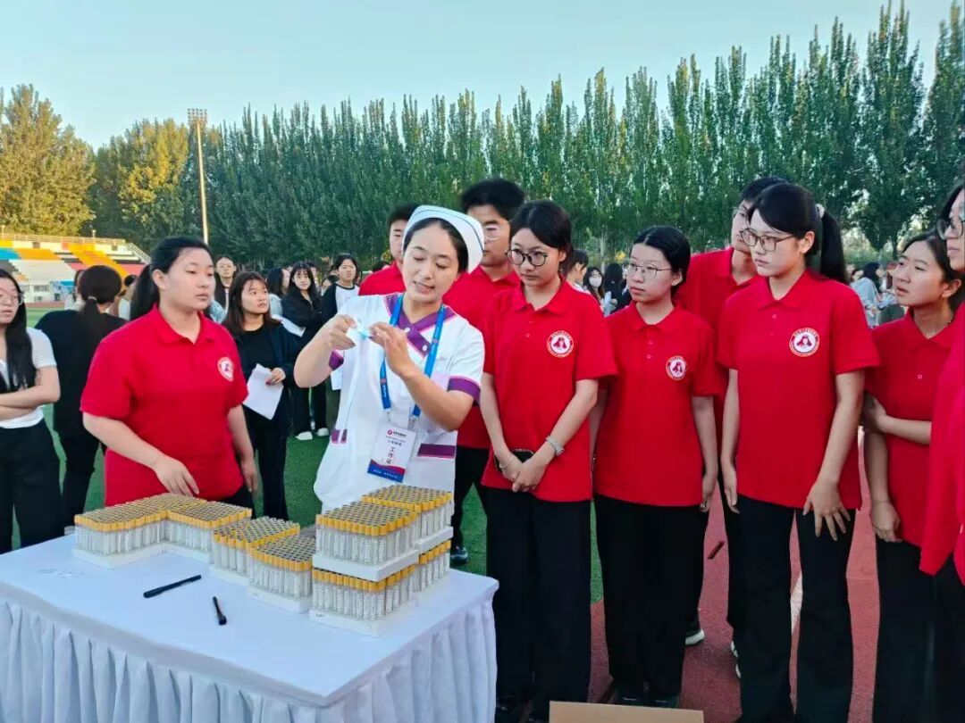 华彩赢家app下载新人权益雷锋连于9