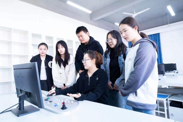 小学华彩赢家app下载安装最新优惠